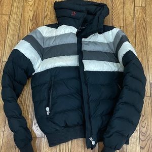 Perfect moment queenie jacket small